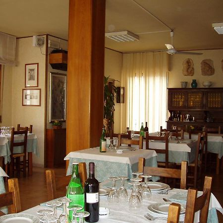 Albergo Ristorante Taverna Dalla "Lisina" Sansepolcro Bagian luar foto