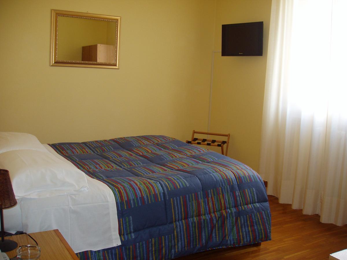 Albergo Ristorante Taverna Dalla "Lisina" Sansepolcro Bagian luar foto
